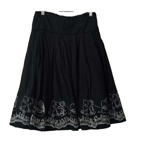 Venezia Black and White Embroidered Skirt Size 22 - Picture 1 of 3